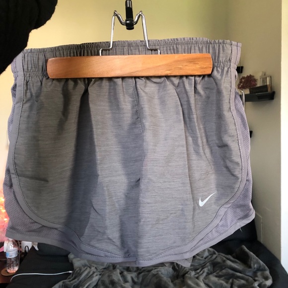 NWT Nike Tempo Running Shorts - Picture 3 of 5